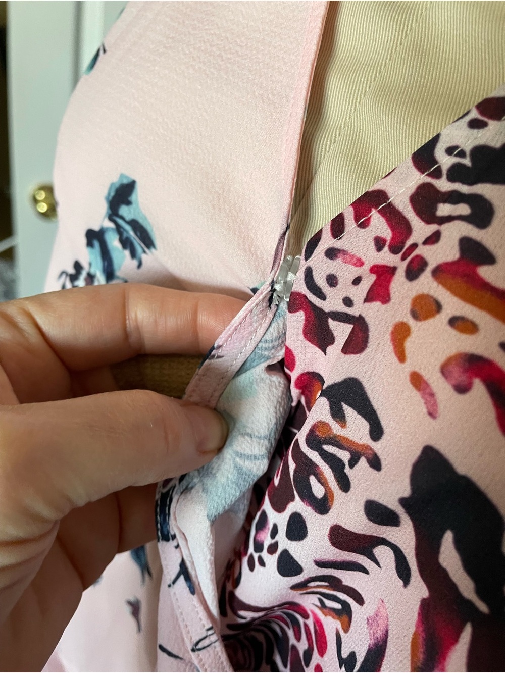 Large Pink Floral & Leopard Print Wrap Twist Top - Picture 12 of 13